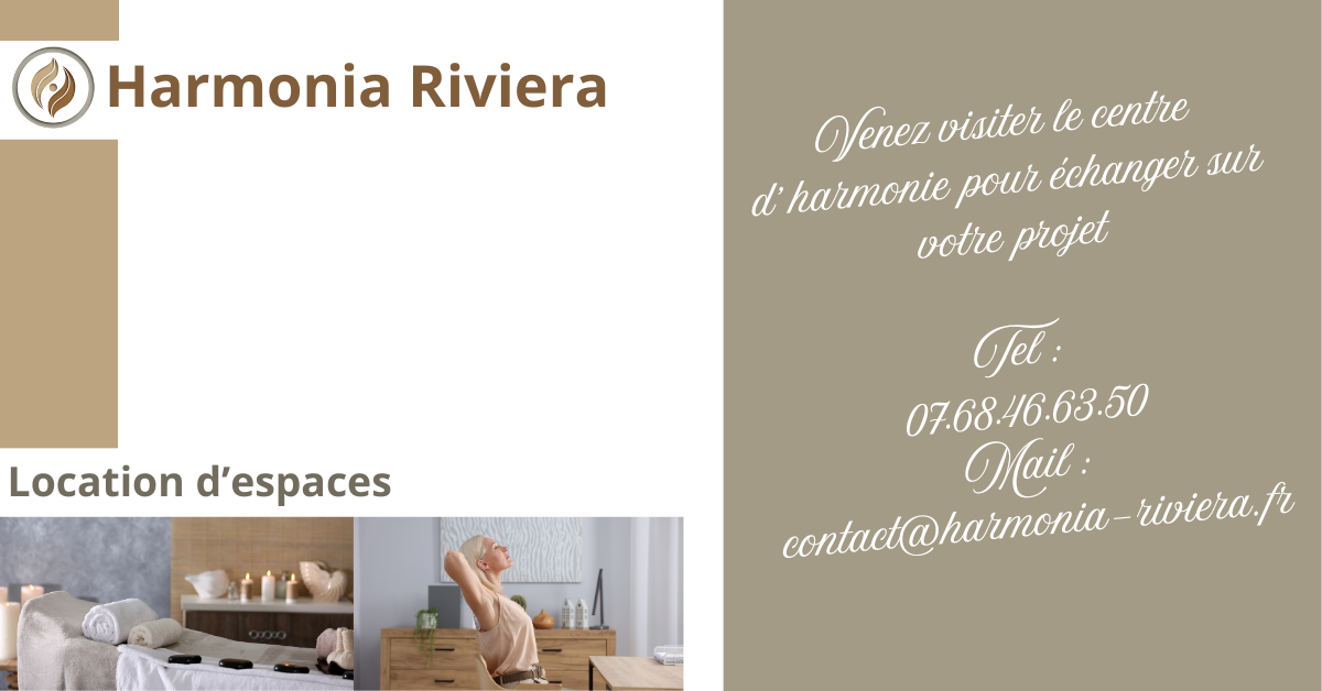 Une table de massage, une femme à un bureau